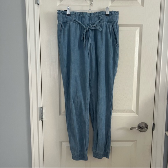 medium chambray/denim joggers - hollister - Picture 2 of 3
